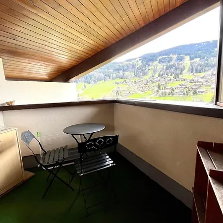 Bright With View On The Needle Apartamento